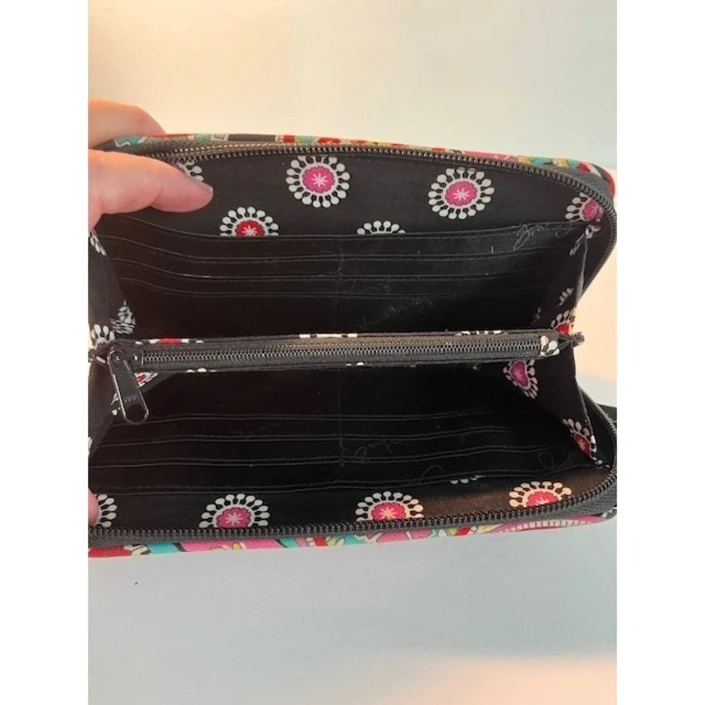Designer Vera Bradley Wallet Parisian Full Color Paisley Zippered Wallet - Picture 2 of 5